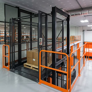 Evaluación técnica de un ascensor industrial de carga con cerramiento de seguridad para optimizar la logística de bodegas en Bogotá y Colombia